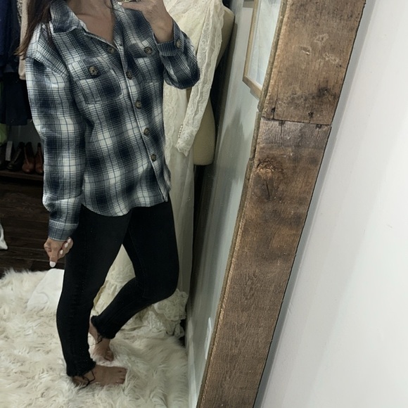 Millenium blue Plaid Button-Up Shirt size xsmall/small - Picture 3 of 6